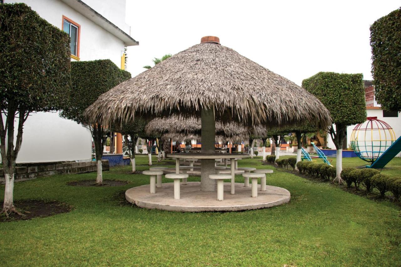 Hotel San Carlos Yautepec Extérieur photo